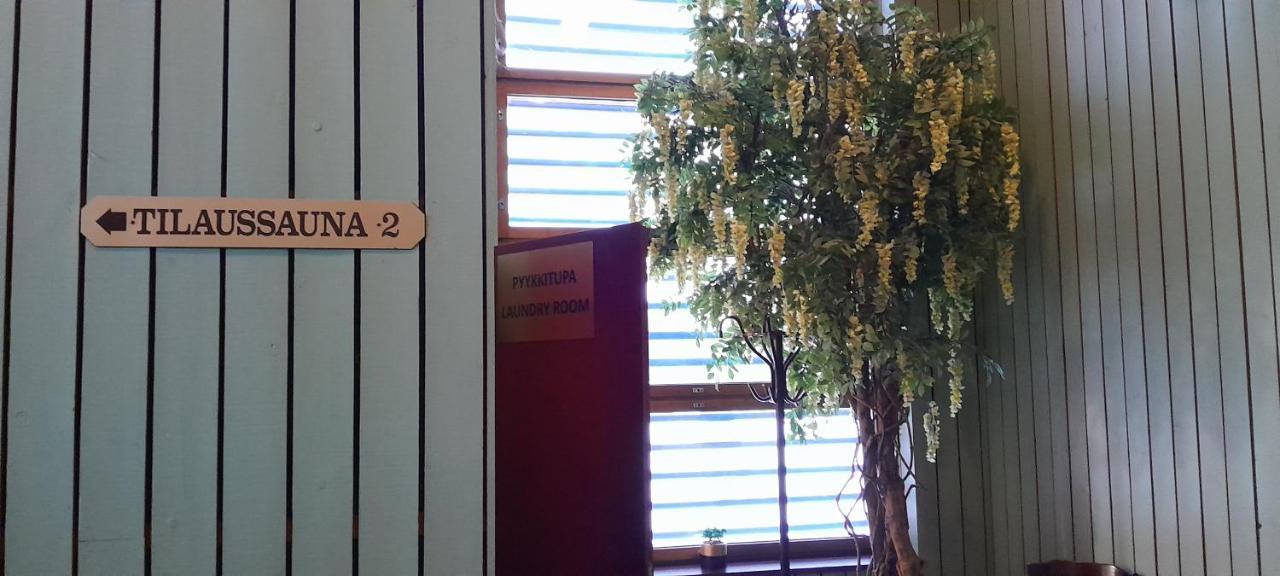 קוטקה Hotelli Leikari מראה חיצוני תמונה